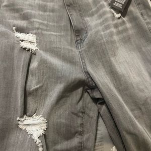 Brand new with tags. Never worn and super cute!